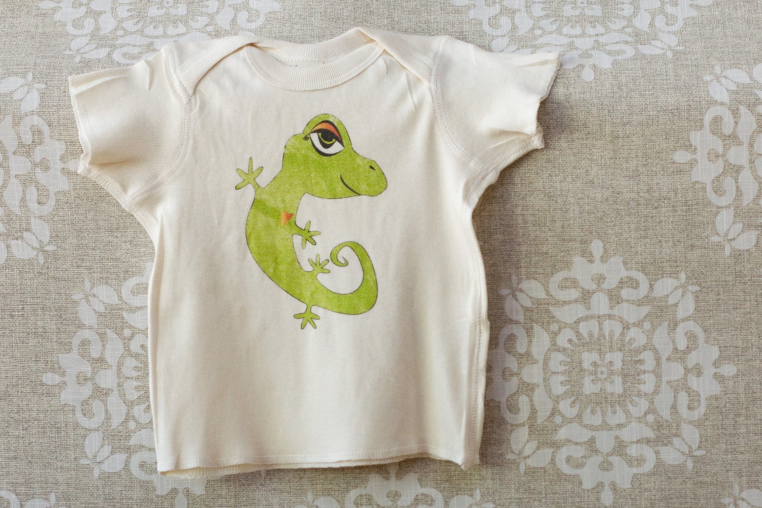 Gecko organic cotton lap tee fair trade newborn 6m, 12m, 18m natural ecofriendly ink direct to garment printing