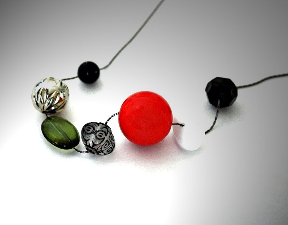 Geometric Jewelry Large Round Mixed Beads Statement Necklace : Acrylic and Glass Beads / Tomato Soup Necklace