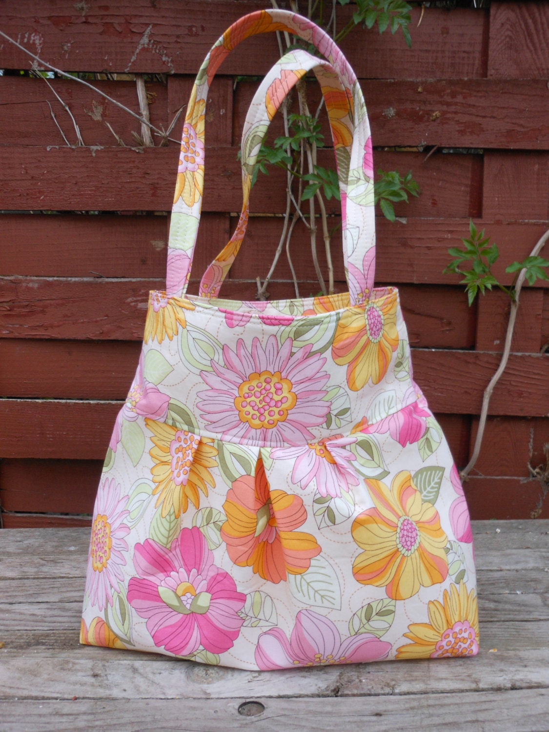 BEAUTIFUL SUMMER Handcrafted BAG - Large Pastel Floral-swivel clasp with turtle key charm