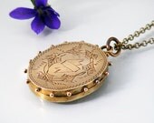 Gold Antique Locket - Victorian Locket / Engraved Oval 14ct Gold Filled Locket / Victorian Photo Locket
