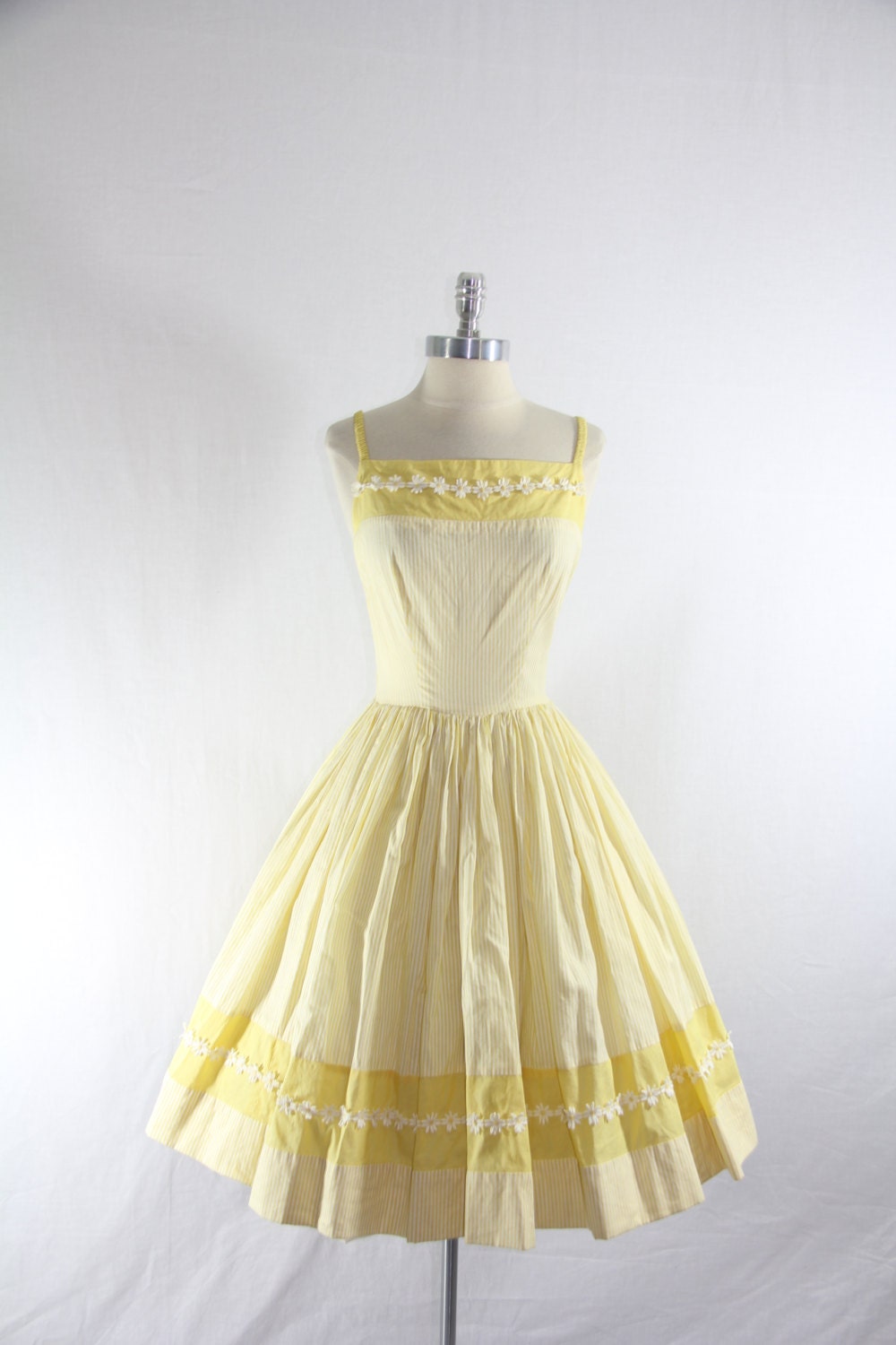 1950s Vintage Dress - Yellow and White Striped Cotton Sundress with Daisy Border