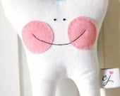 NEW- Tooth Fairy Pillow for a Girl (Medallion)