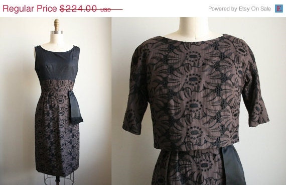 SALE 50s Floral Dress - Embroidered Eyelet Floral - Black and Dark Earth