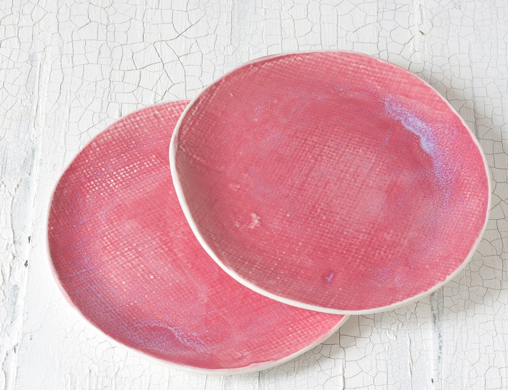Textured Dessert Plates in Pink (set of two)