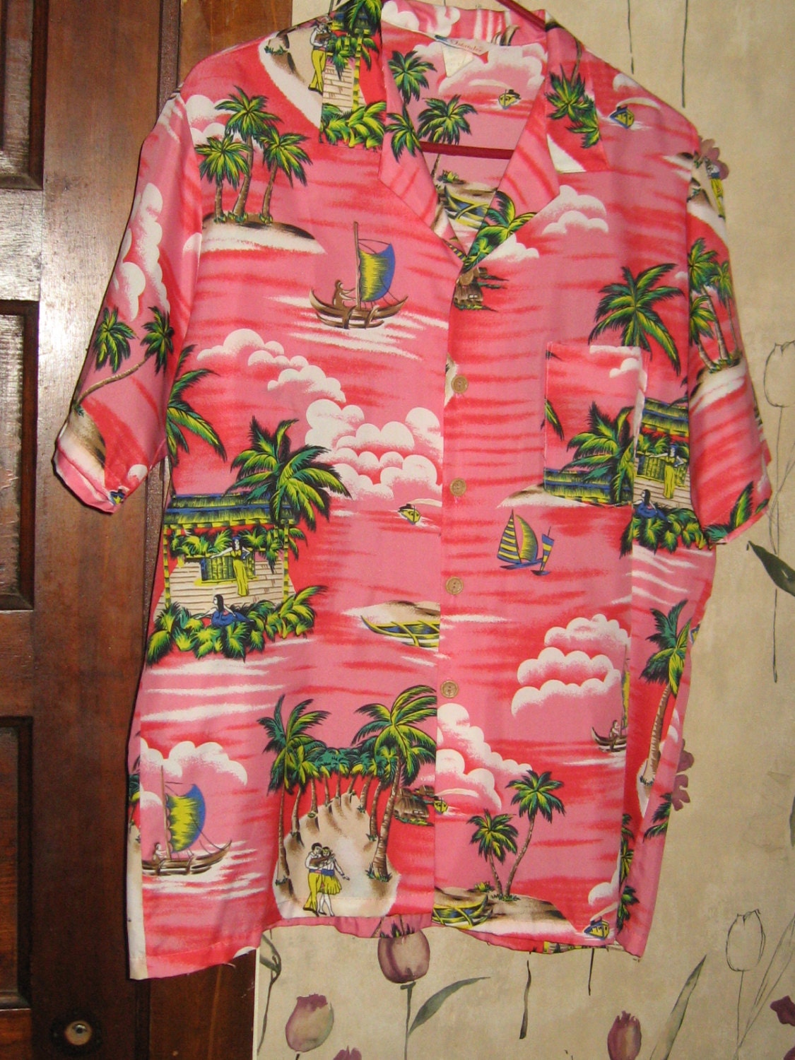Vintage Men's 1970's Hawaii Print  Hawaiian Shirt by  Islander - Size xLarge