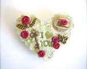 Romantic Whimsical Shabby Chic Vintage Style (I Love You) Heart Magnet in Garden Tones, Sweet and Thoughtful Love Gift, Token of Love