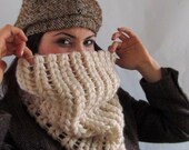 Neckwarmer Crochet scarf ,circle scarf, woman scarf gift crochet scarf,vanilia scarf