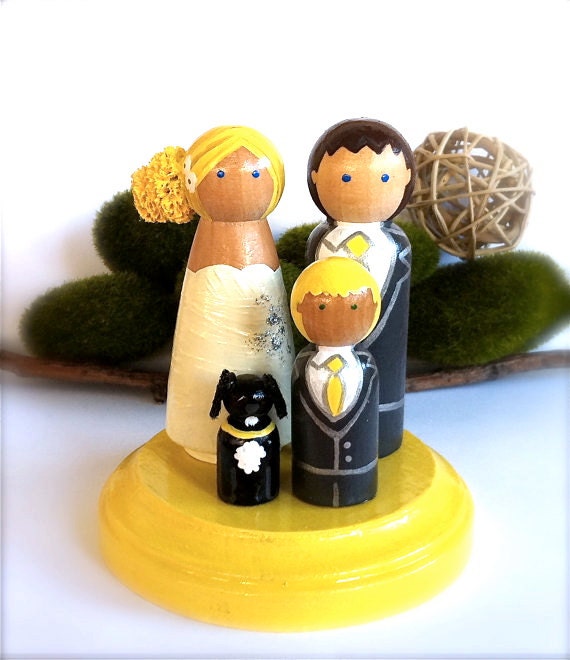 Custom Family of 4 Wedding Cake Toppers Keepsake Wood Peg Dolls Wooden Peggies Peg People Decor Ornament Decoration Bridal Tulle Skirt Cute