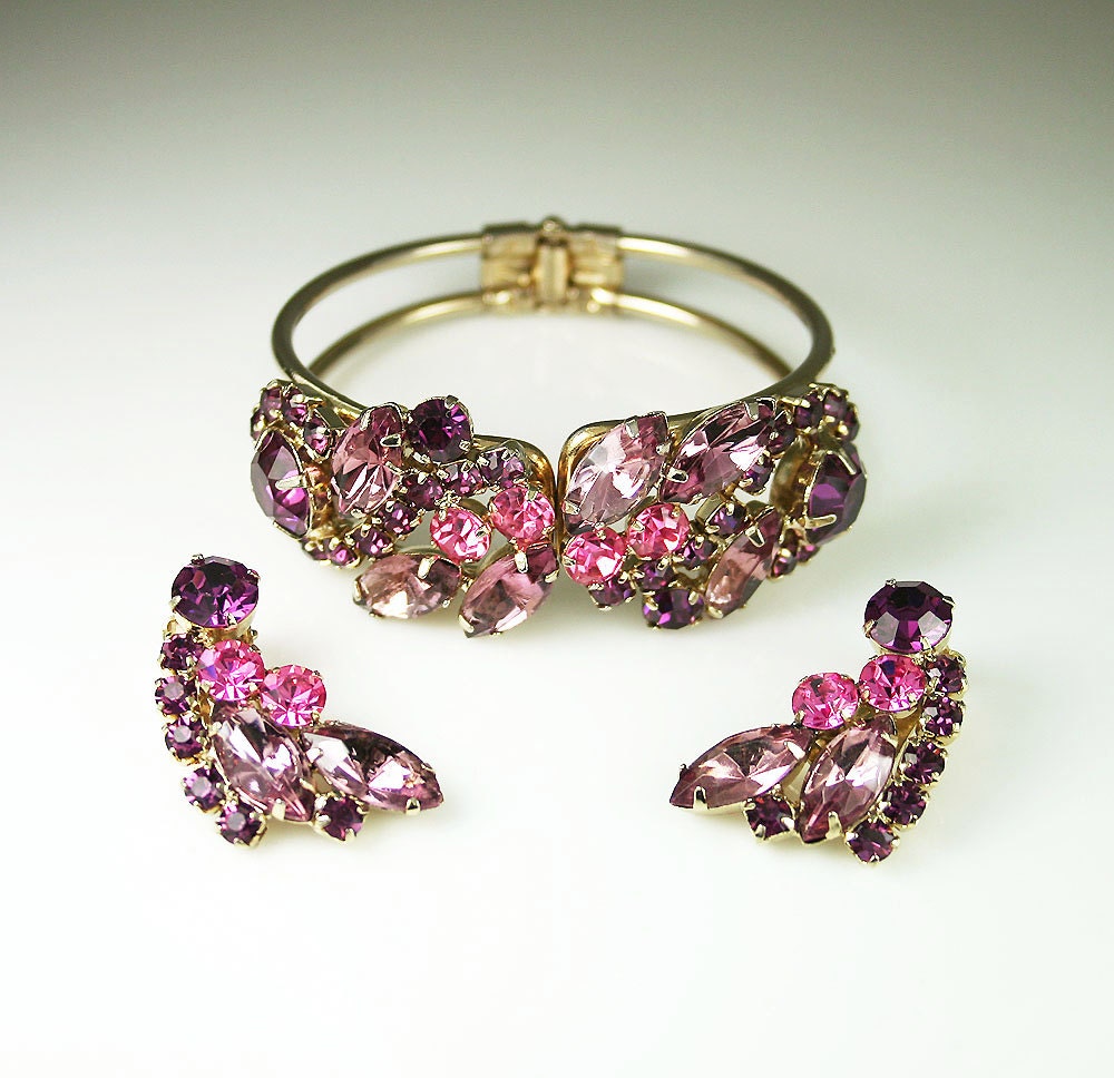 Vintage Juliana Pink Purple Lavender Rhinestone Hinged Clamper Bangle Bracelet Earrings Set