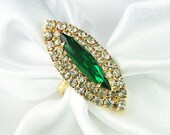 Vintage Diamante Rhinestone Emerald Green Glass Navette Cocktail Ring