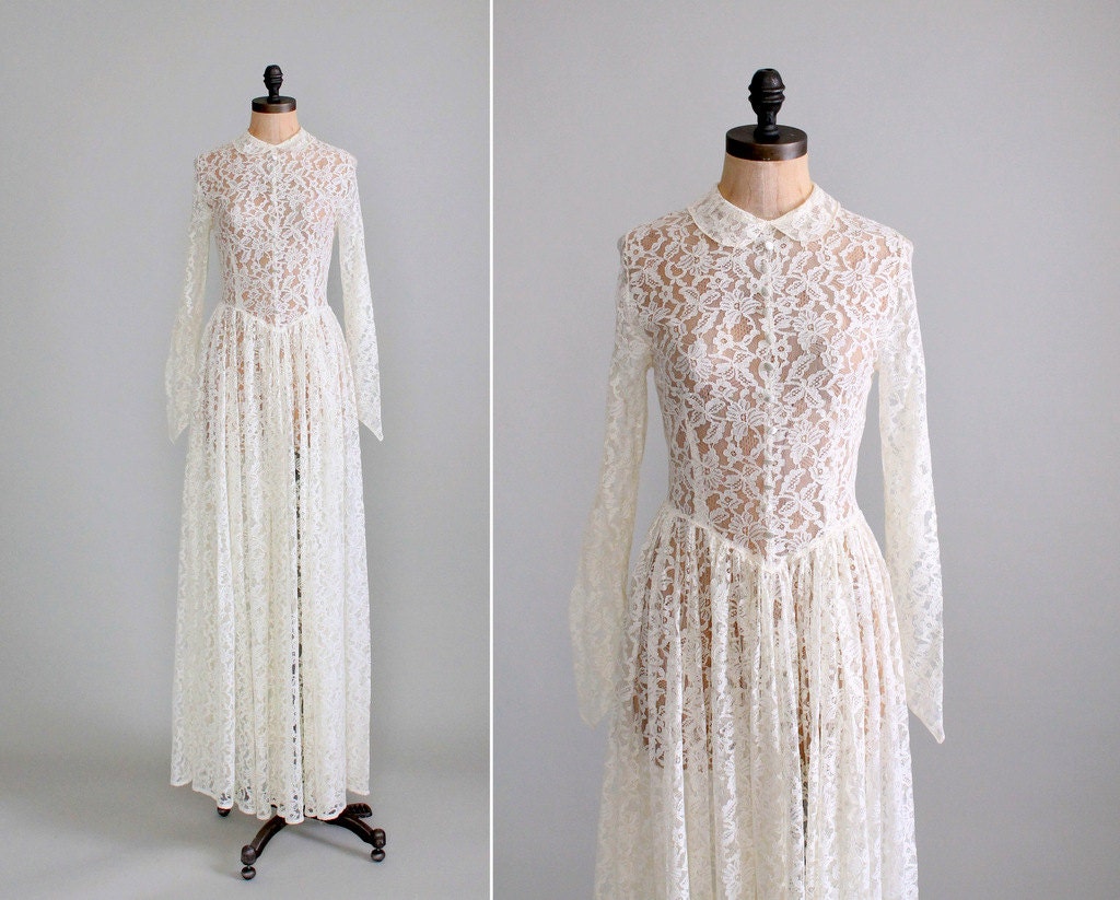RESERVED...Vintage 1940s Wedding Dress : 40s Ivory Lace Long Wedding Dress