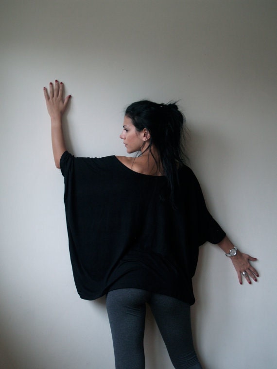 Oversized Womens Blouse - The Butterfly - Top Tunic - Free US Shipping - Donation to UNICEF - Item MM-BLT13-19B4