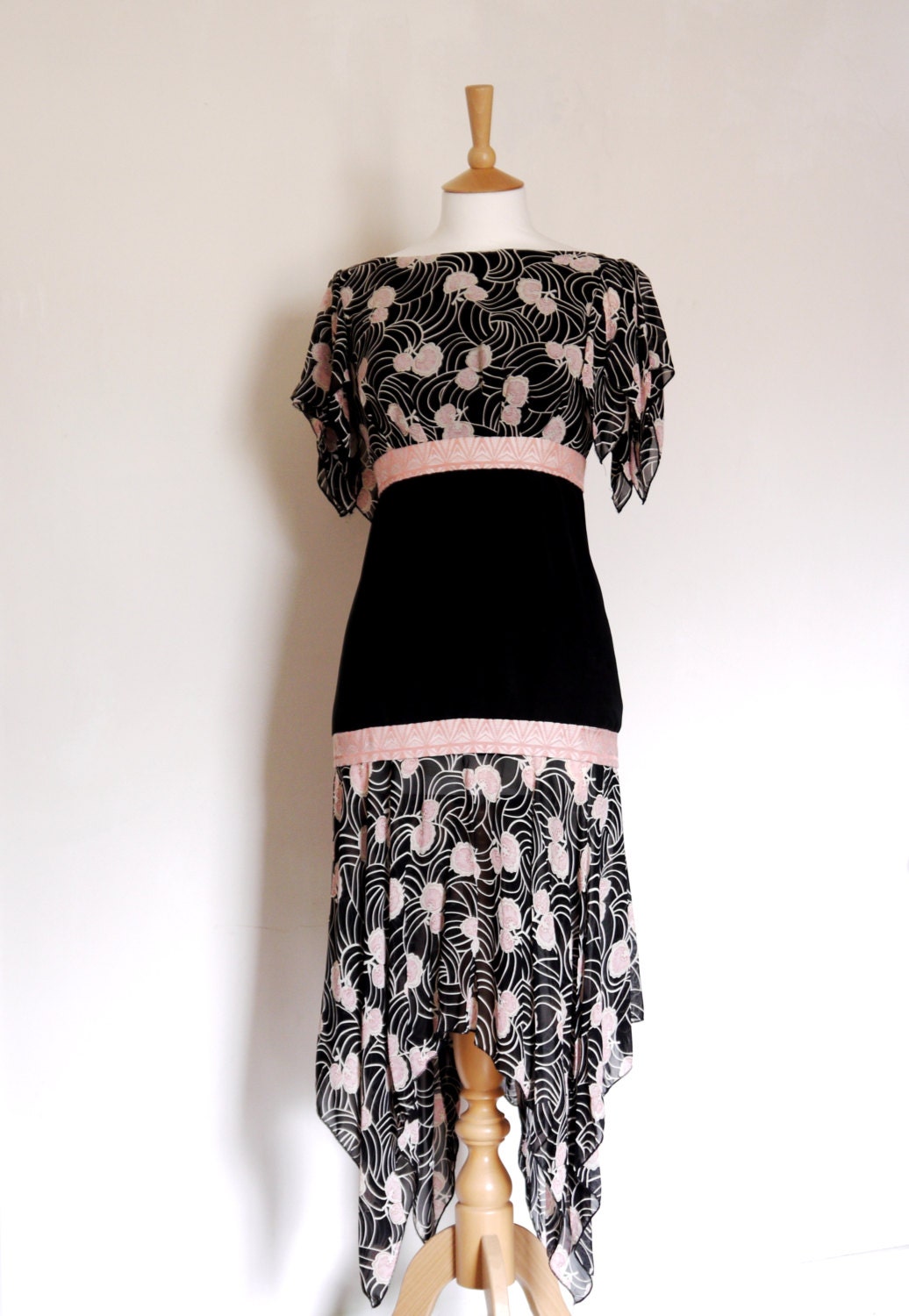 Black and Rose Art Nouveau Print 1920s Swing Dress - made by Dig For Victory