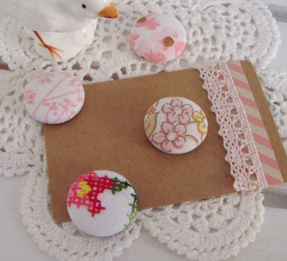 Fabric Button Magnet Set - Pink (258)