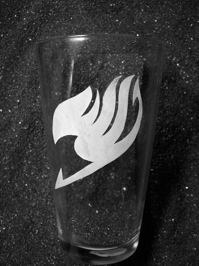 Fairy Tail etched pint glass tumbler