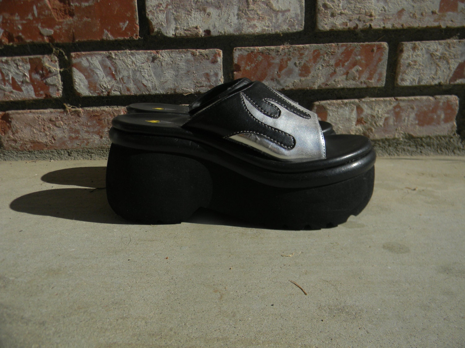90s // PLATFORM FLAME SANDALS
