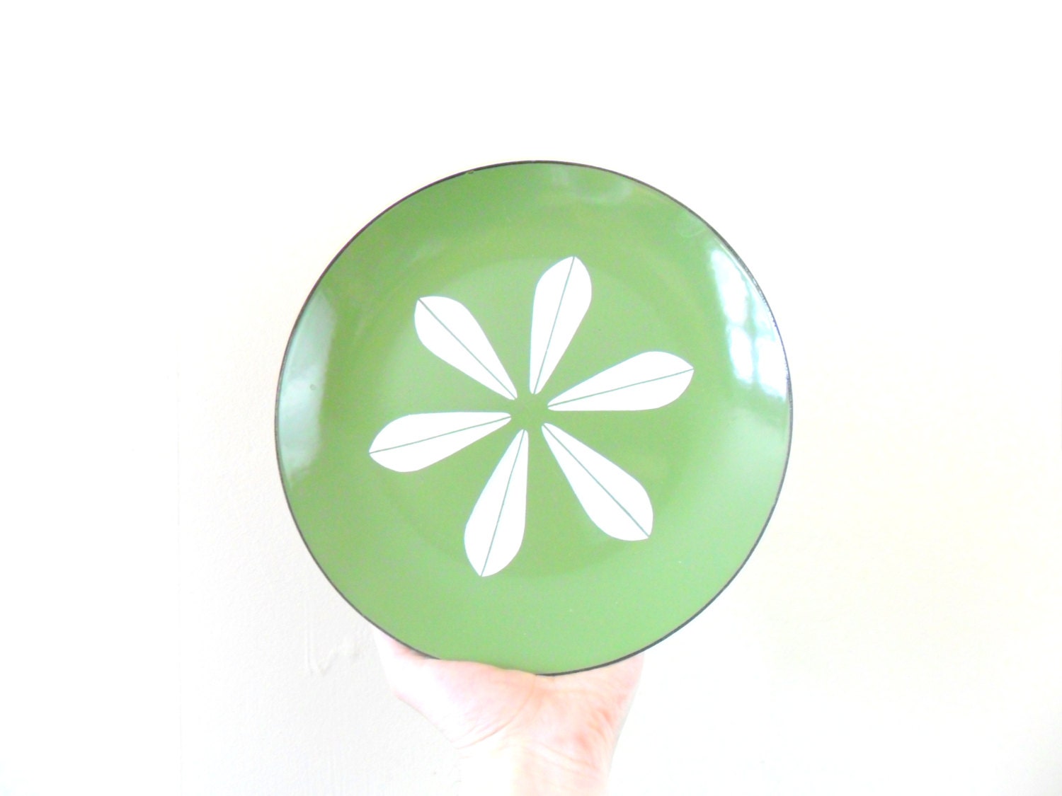 vintage mod style green cathrineholm lotus plate - 10" - retro kitchen - spring