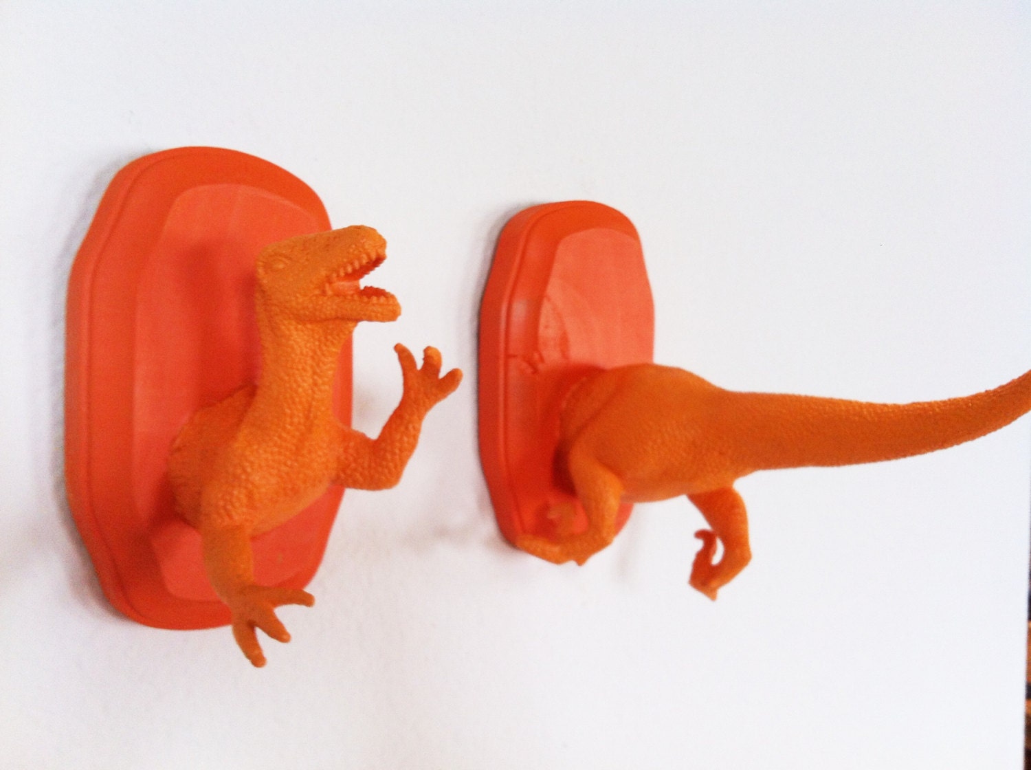 T-Rex mini taxidermy set-orange