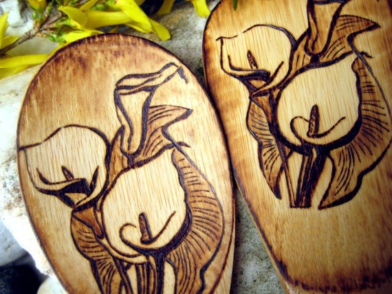 Bamboo spoon spatula set -Mixe some Lilies in your serving -Personalizable gift