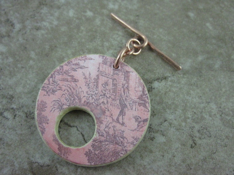 Toile Ephemera Toggle in Rose Pink Toile