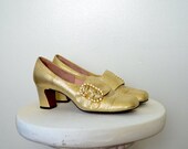 May Sale // 1960s Sparkling Gold Heels // 6