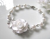 Vintage White Rose Flower With White Glass Pearls Bracelet -  Bridal Bracelet, Bridesmaid Bracelet, Flower Girl Bracelet, Wedding Gift
