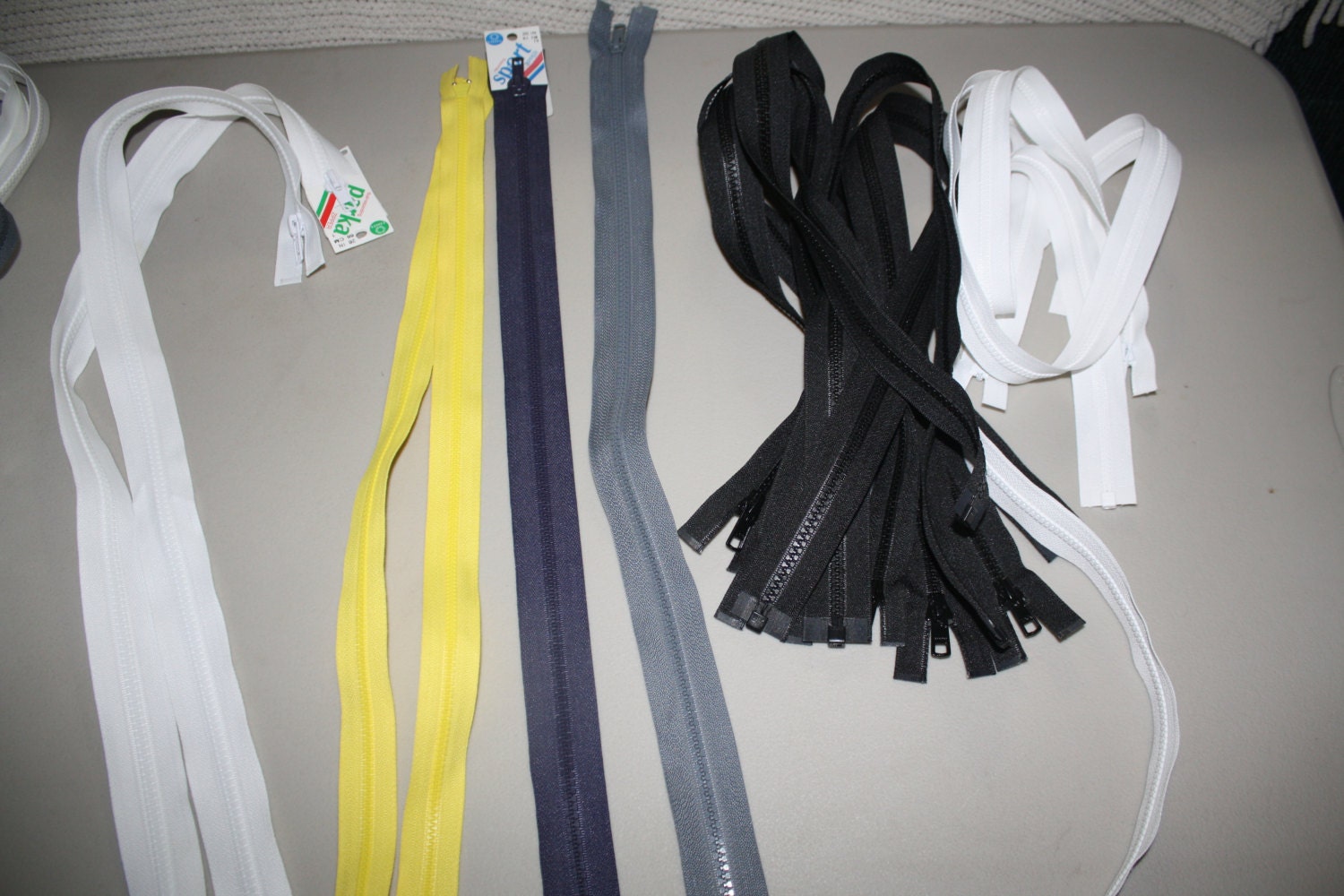 Separating Zipper Bundle of 14