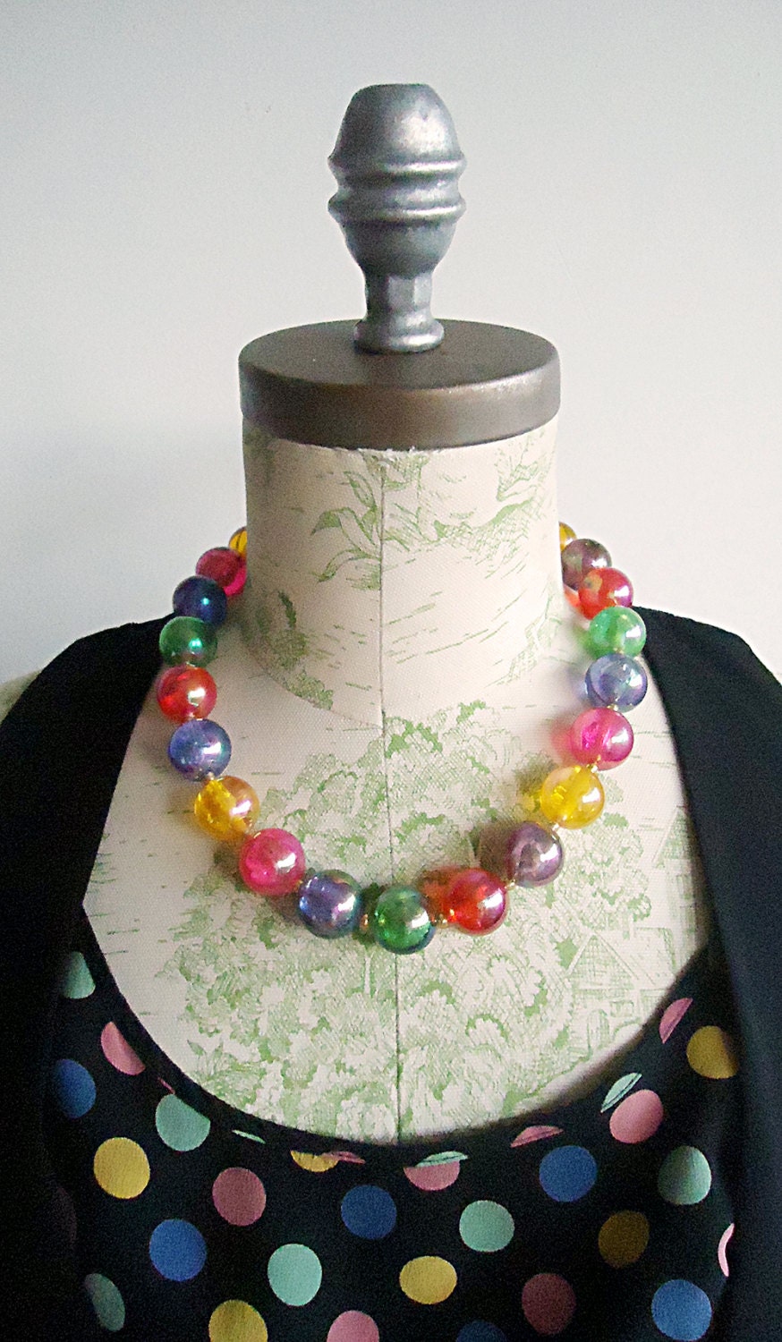 PLAYFUL BALLS Vtg Colourful Big Bold Statement Necklace with Pearlescent Finish for True Trend Setter