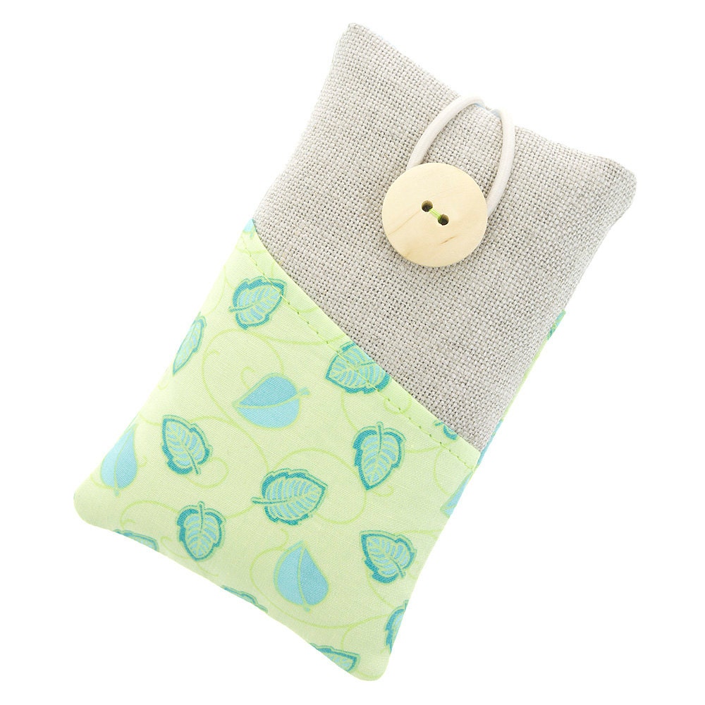 Fabric iPhone 5 case / Padded iPhone 4 sleeve / iPod case / cell phone protector