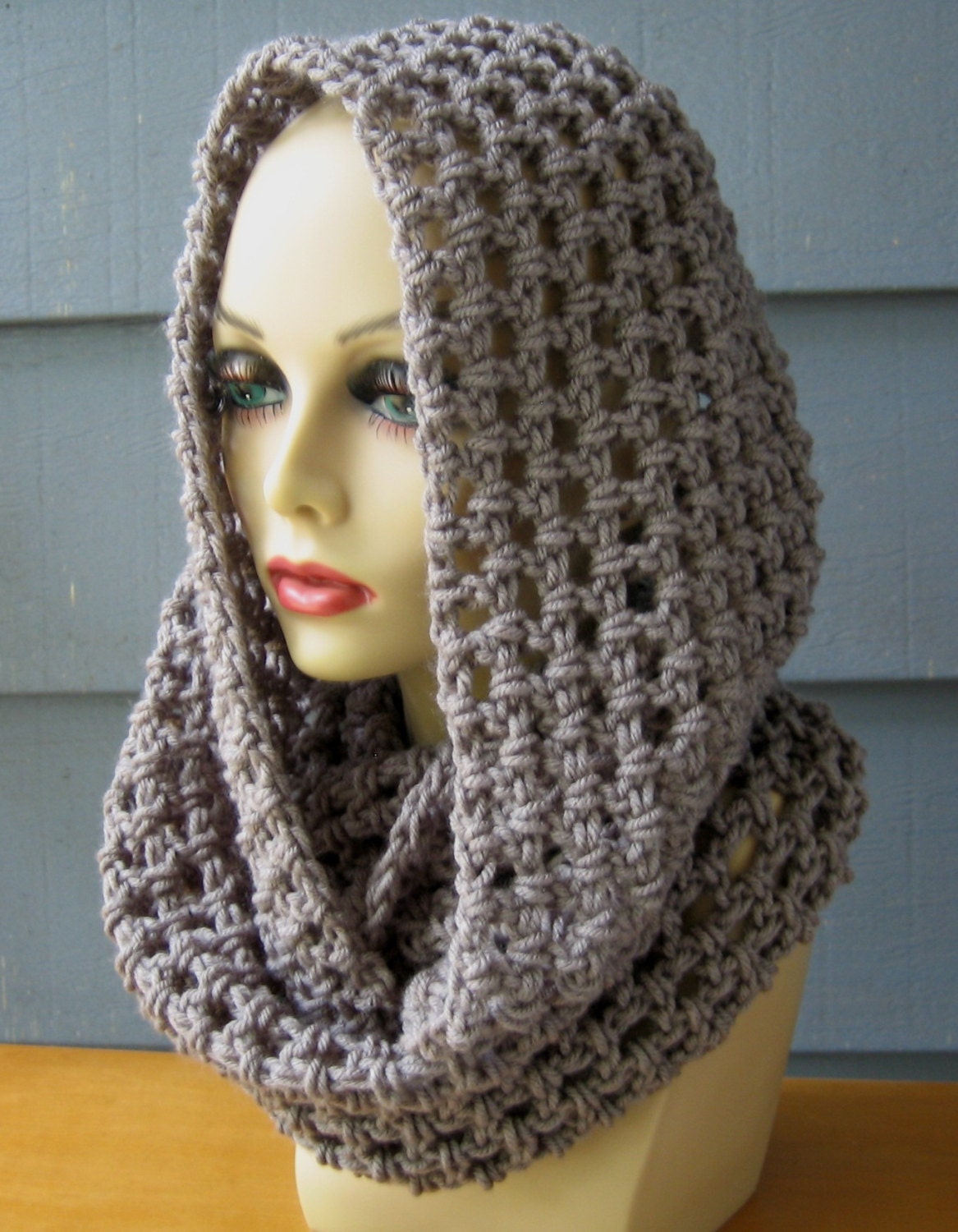 DIY / CROCHET PATTERN -  Nora Infinity Scarf (not the actual scarf)