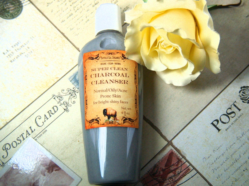 Charcoal Detox Face Wash  Fragrance Free Anti Aging Acne Prone, Sensitive Skin Vegan Organic Skincare