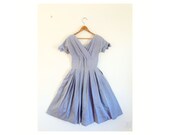 1940s-1950s LOVELY classic iridescent dress