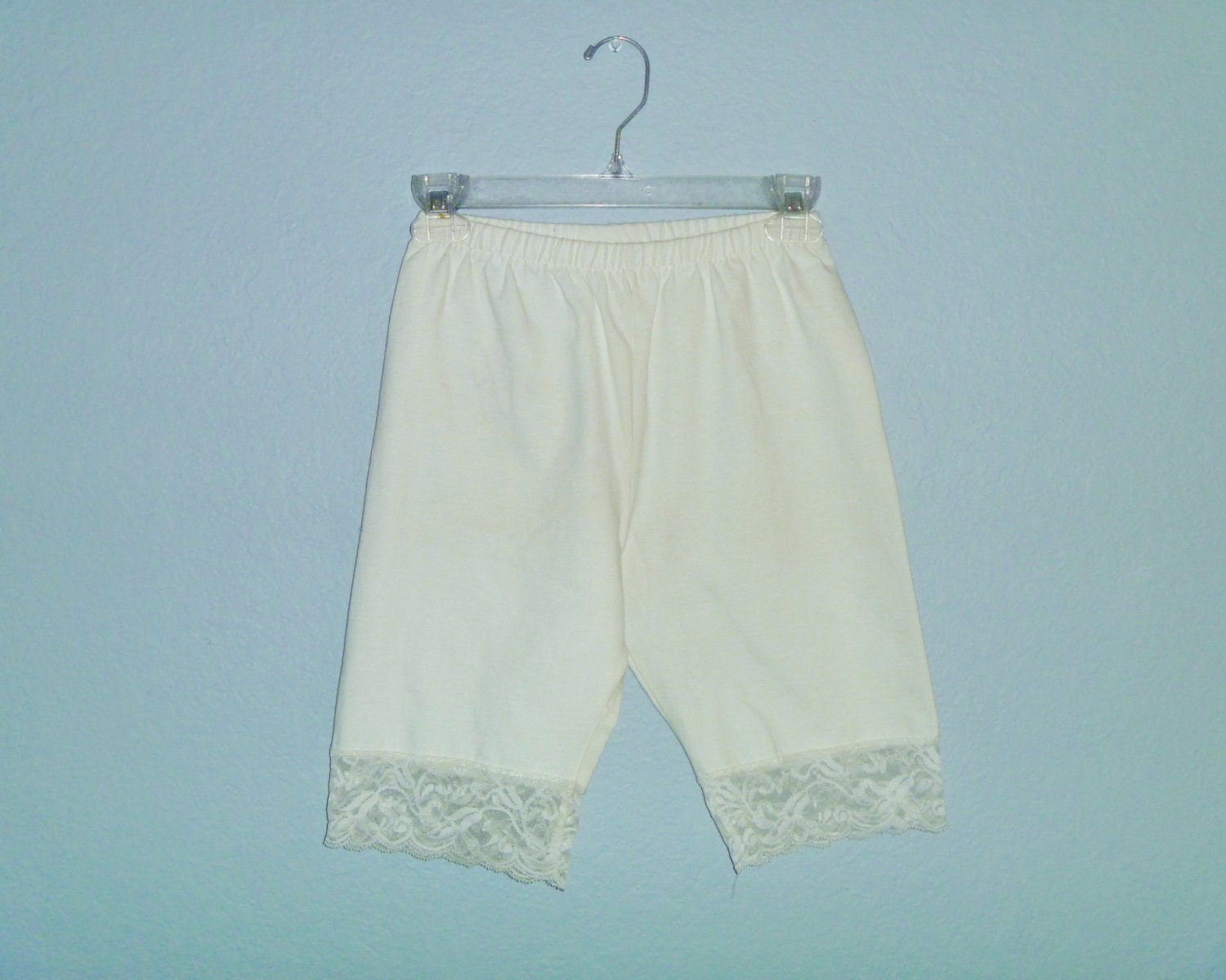 Fixie Angel Vintage 90's Cotton Biking Shorts with Lace Trim at Leg Opening Women's Small