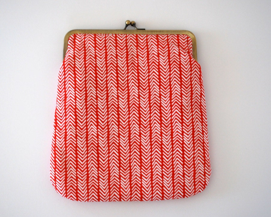 iPad cover. iPad case. herringbone. fold over clutch. red clutch. folded clutch. kisslock clutch. red purse. red bag.