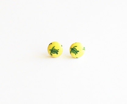 Turtle Soup - upcycled vintage J Crew belt - Repurposed Covered Button Earrings - repurpose jewelry - sea turtles