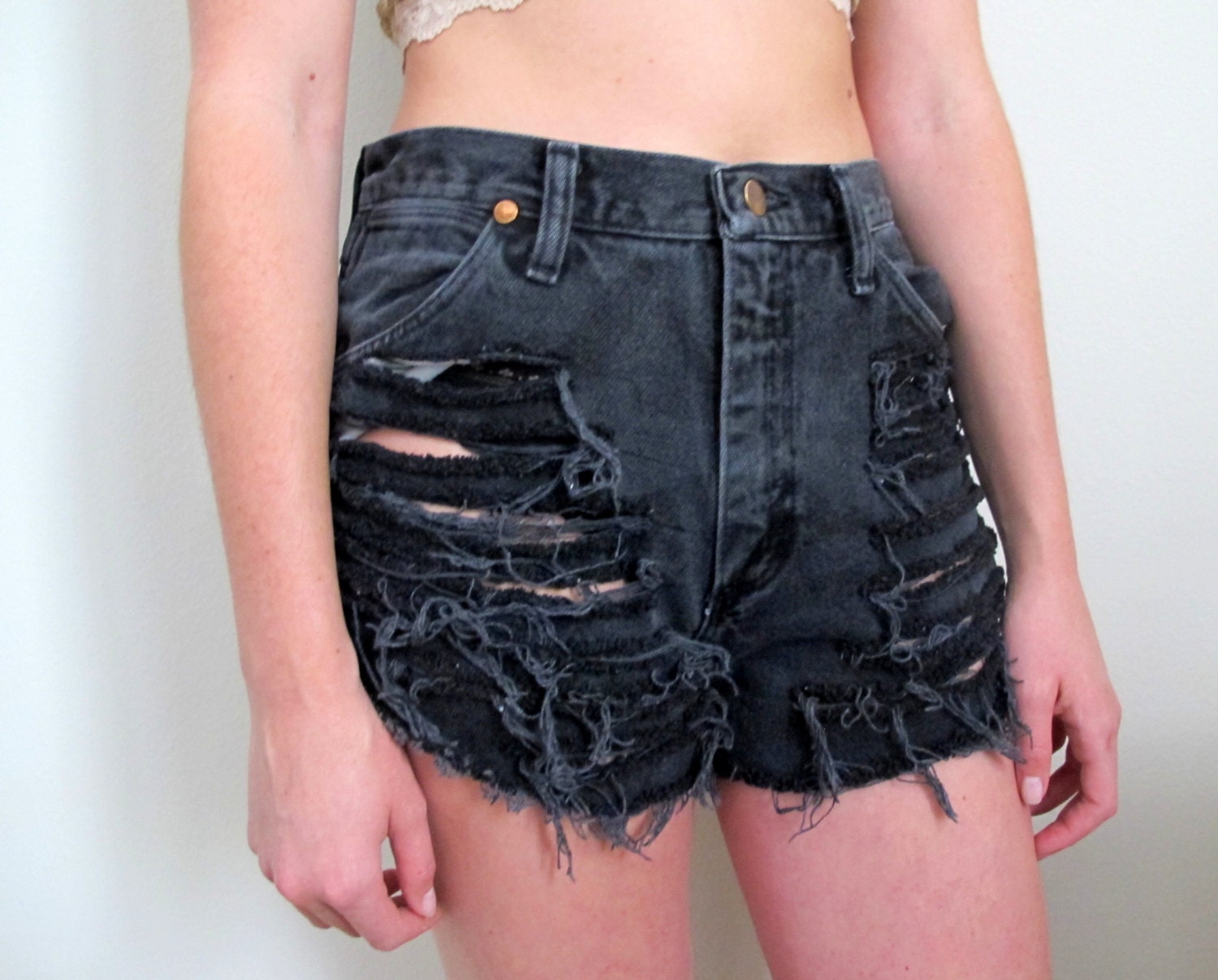 Shredded Shorts High Waist Waisted Denim Black Jean Levis Summer Size 3 4 27 28 Wrangler
