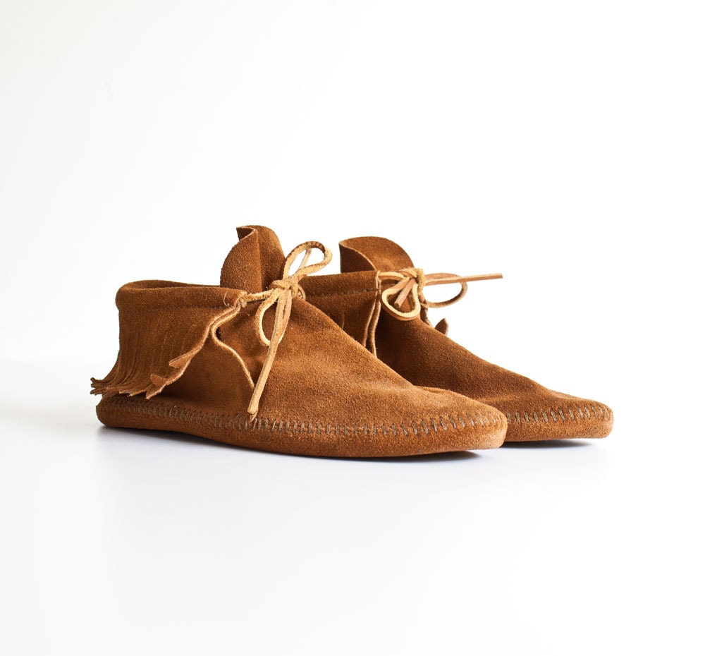 Vintage Minnetonka Moccasins Fringed Brown Suede Booties
