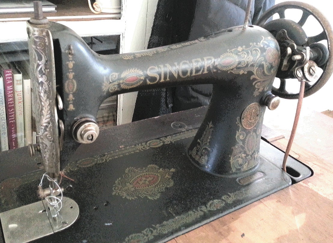 Vintage Singer Sewing Machine