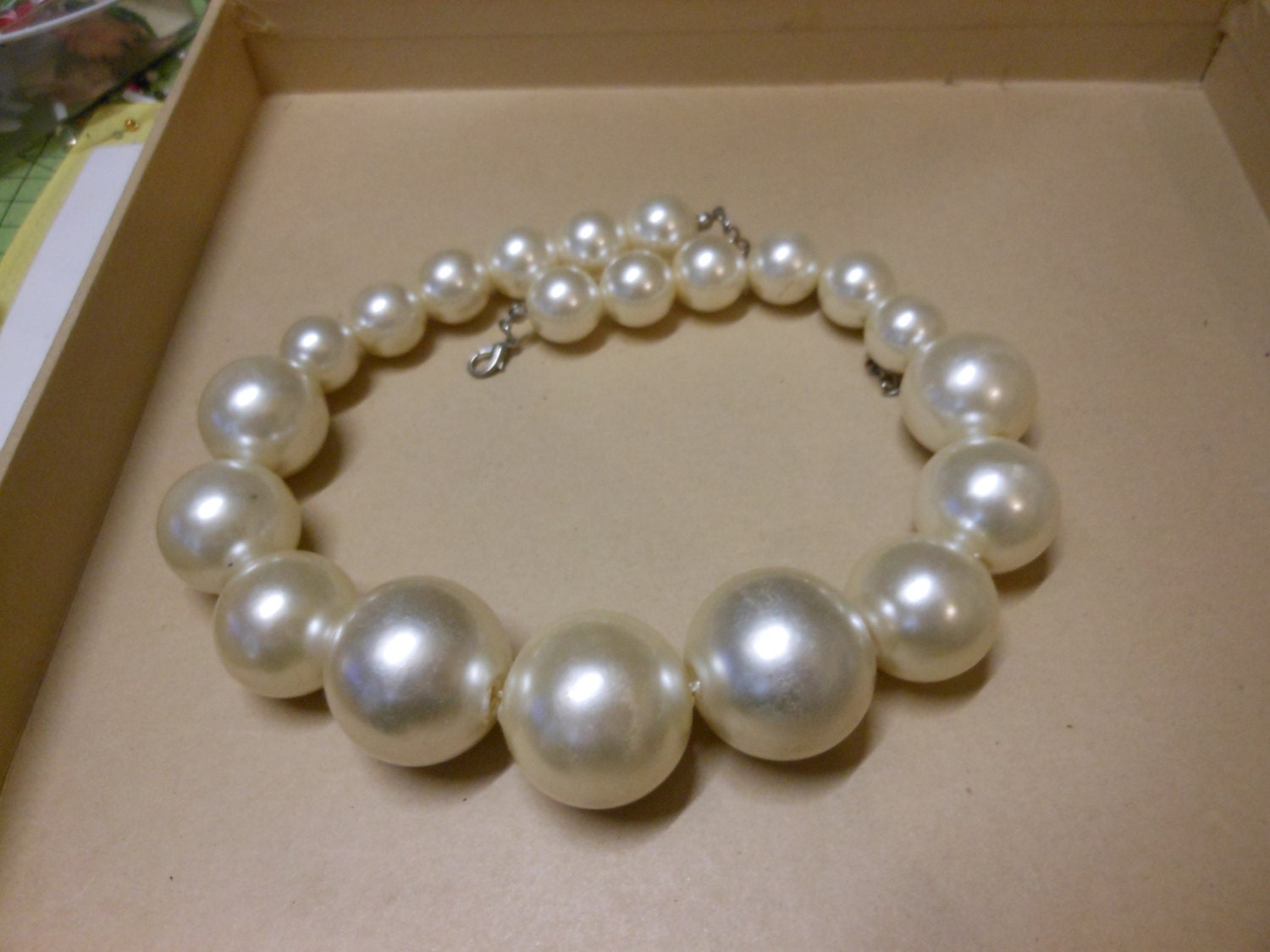 Gorgeous Matching Pearl Bracelet and Necklace