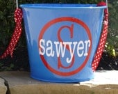 Personalized Bucket with name and circle initial