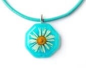 Blue Daisy Necklace, Real Flower, Botanical Jewelry, Resin Jewelry, Leather Thong
