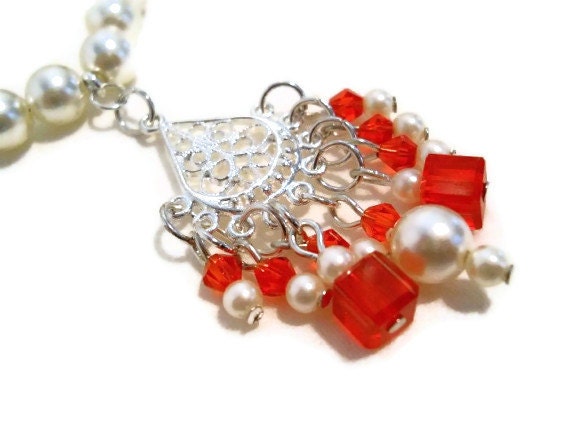 Red Crystal White Pearl Pendant Necklace