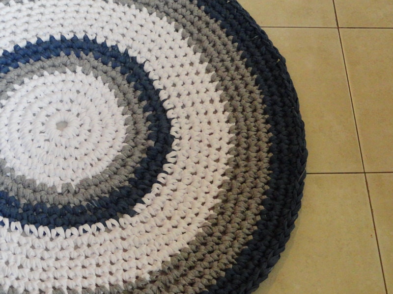 Crochet rug round rug nursery boy rug bath mat bedroom rug kitchen mat white blue gray rug