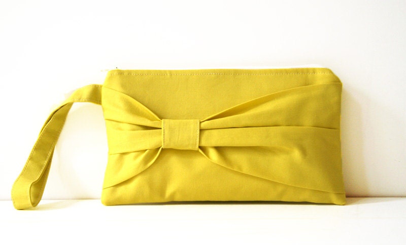 yellow bow wristlet / clutch purse / spring summer fashion  / bridesmaids / graduation gift