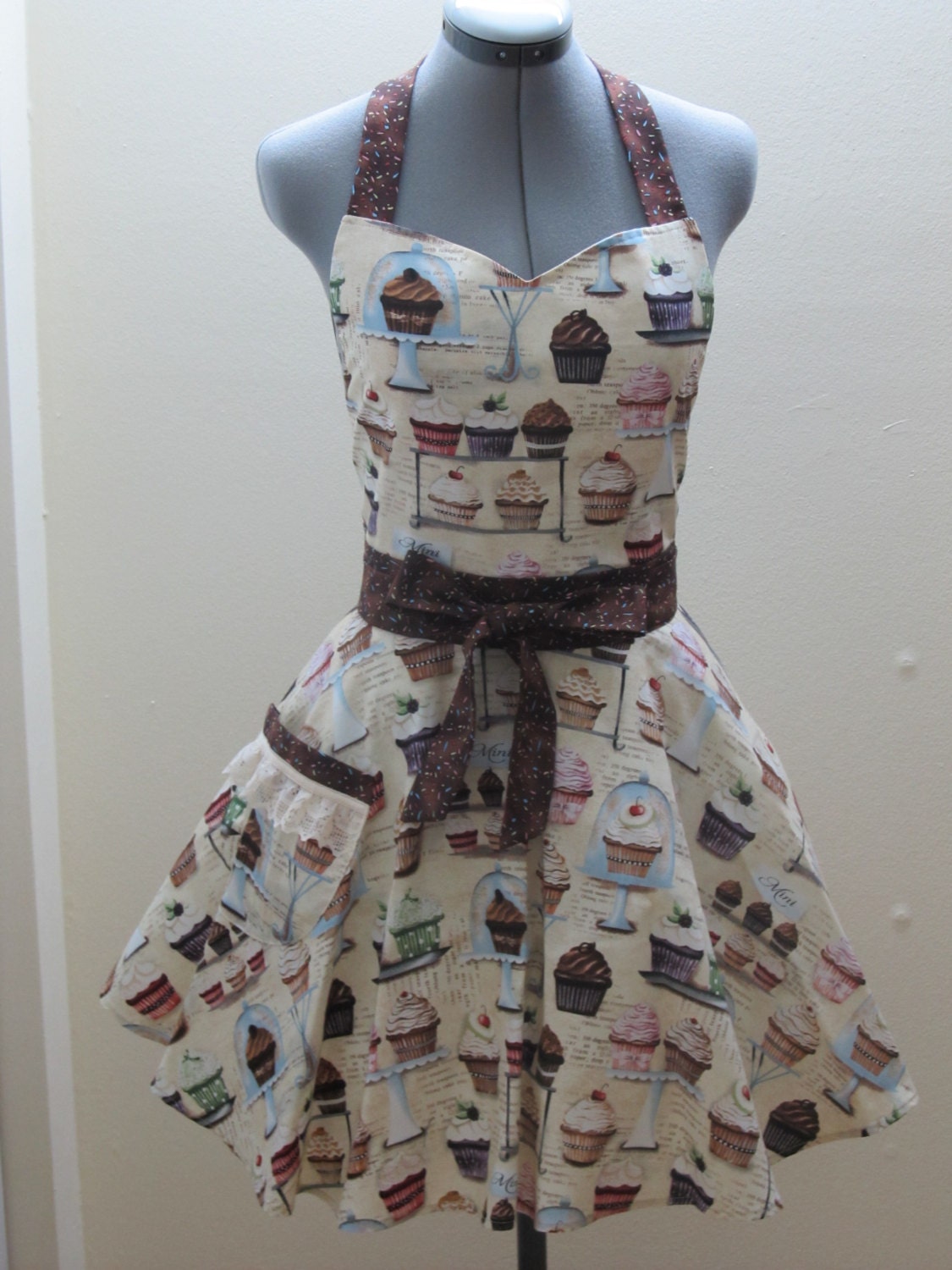 Sweetheart Hostess Apron-Vintage Cupcakes-Full of Twirl Flounce-Ready to Ship