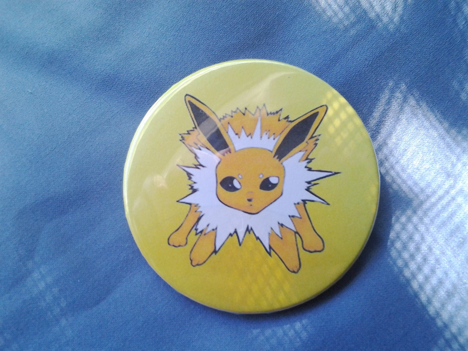 Jolteon pinback button