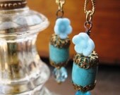 BeauTifuL BlUe - Vintage beaded earrings - Vintage Vamp