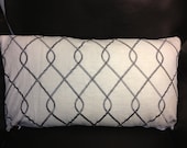 14" by 26" lumbar zipper pillow cover In Duralee Trellis