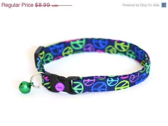ON SALE Safety Cat Collar - Cool Peace Signs - Breakaway Cat Collar