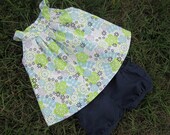 Girl's Summer Blouse & Linen Bubble Short Set with optional matching hair bow: Flower Print, size 12 months